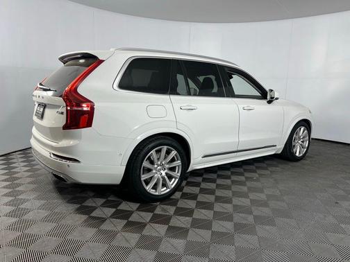 2016 Volvo XC90 Hybrid T8 Inscription