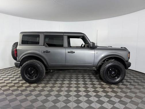 Carbonized Gray Metallic 2025 Ford Bronco Big Bend