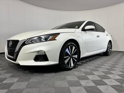 2022 Nissan Altima 2.5 SL