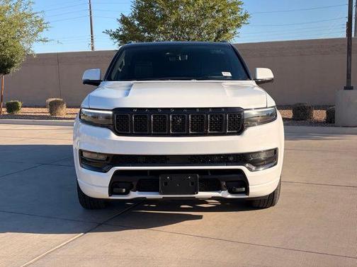 Bright White Clearcoat 2022 Jeep Grand Wagoneer Series II Obsidian 4x4