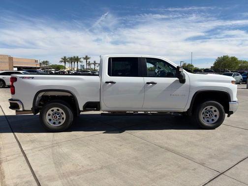 2025 Chevrolet Silverado 3500 WT