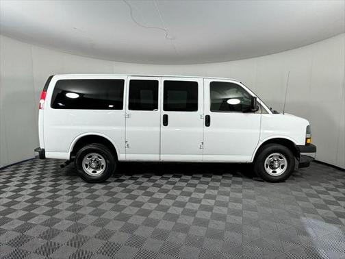 2020 Chevrolet Express 2500 RWD 2500 Regular Wheelbase LT