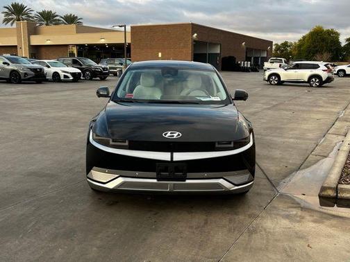 2024 Hyundai IONIQ 5 Limited
