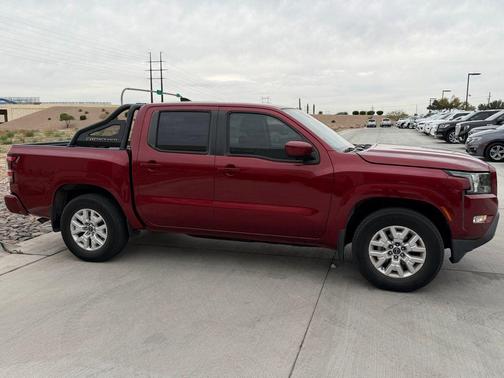 2022 Nissan Frontier SV