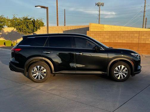 2025 INFINITI QX60 Pure