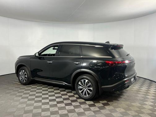 2025 INFINITI QX60 Pure