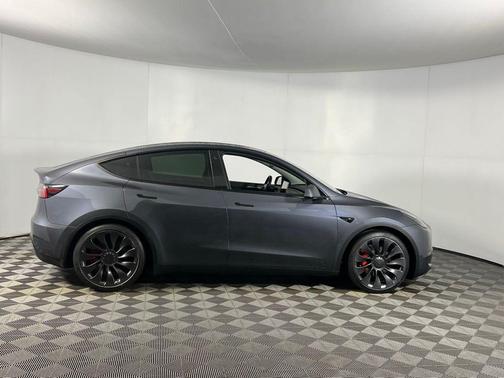 2023 Tesla Model Y Performance Dual Motor All-Wheel Drive