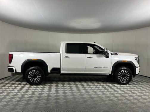 2024 GMC Sierra 2500 Denali Ultimate