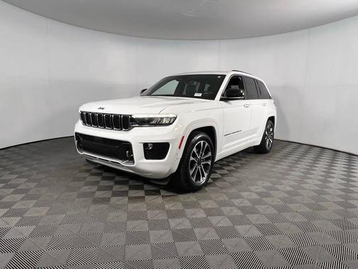 2022 Jeep Grand Cherokee Overland