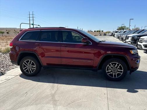 2020 Jeep Grand Cherokee Laredo
