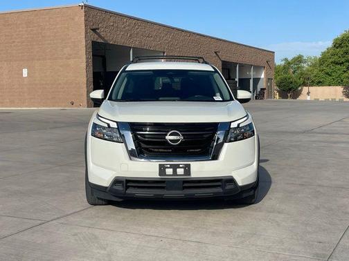 2022 Nissan Pathfinder SV 2WD