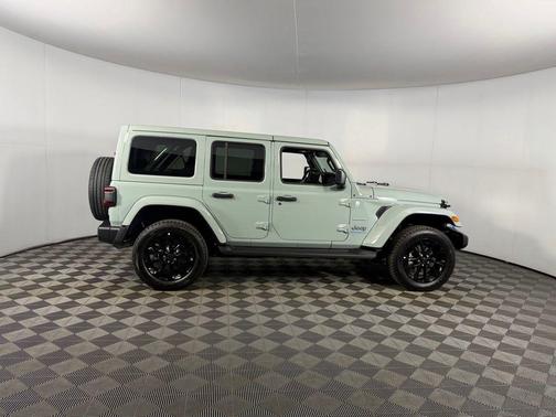 Earl Clearcoat 2024 Jeep Wrangler 4xe Sahara