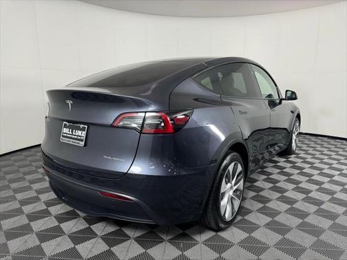 2024 Tesla Model Y Long Range Dual Motor All-Wheel Drive