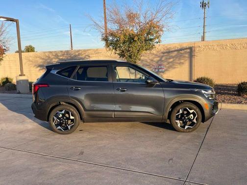 2024 Kia Seltos EX