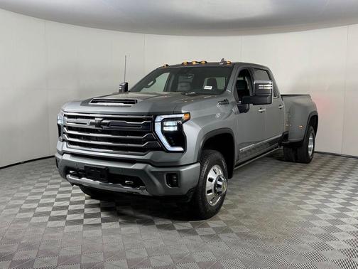 Sterling Grey Metallic 2024 Chevrolet Silverado 3500 High Country