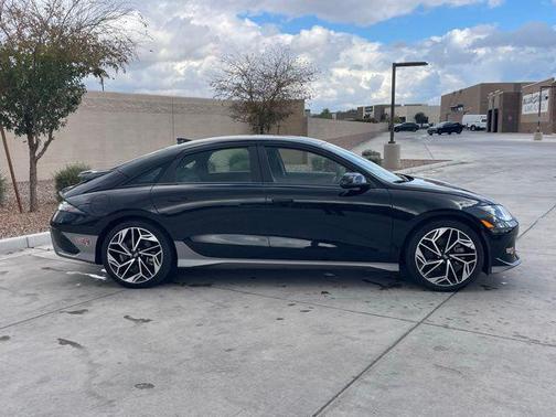 2024 Hyundai IONIQ 6 SEL