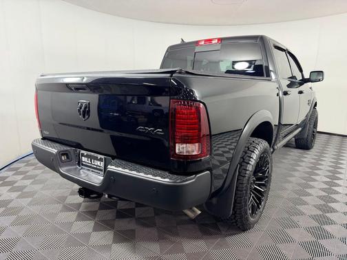 2019 RAM 1500 Classic Warlock Crew Cab 4x4 5'7' Box