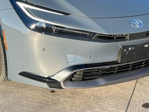 2025 Toyota Prius XLE