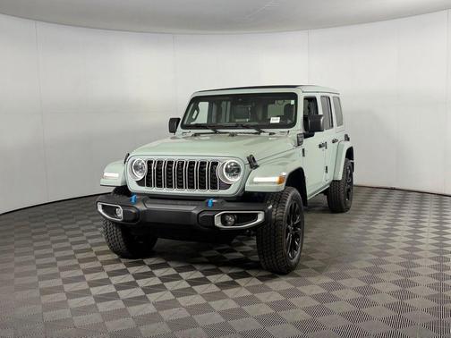 Earl Clearcoat 2024 Jeep Wrangler 4xe Sahara