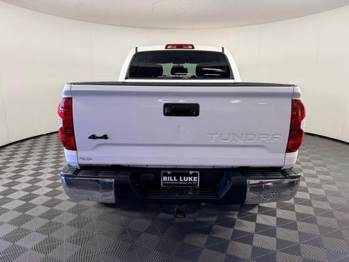 2017 Toyota Tundra SR5