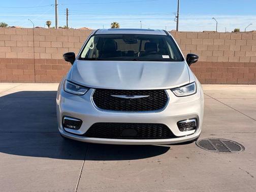 Silver Mist Clearcoat 2024 Chrysler Pacifica Limited