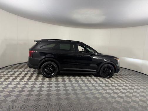 Ebony Black 2025 Kia Sorento SX