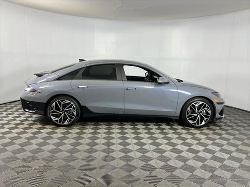 2023 Hyundai IONIQ 6 SEL