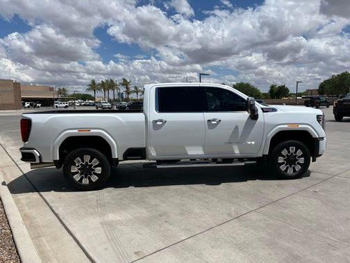 Summit White 2024 GMC Sierra 2500 Denali