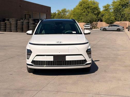 Atlas White 2024 Hyundai KONA EV Limited