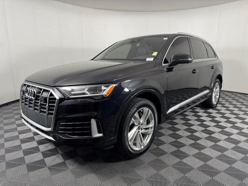 2021 Audi Q7 45 Premium Plus