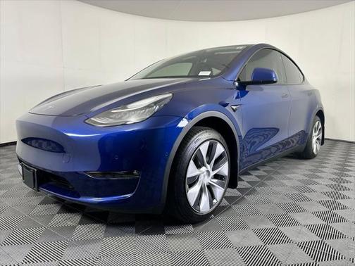 2022 Tesla Model Y Long Range Dual Motor All-Wheel Drive