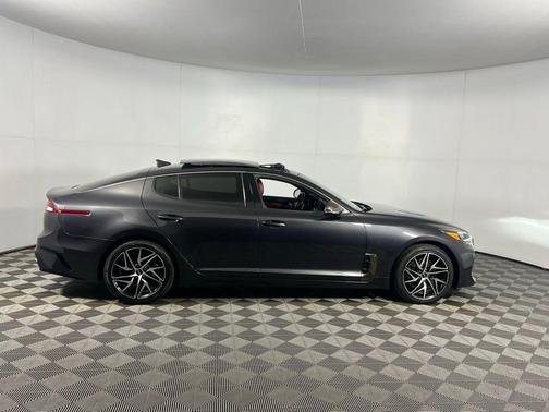 2023 Kia Stinger GT-Line