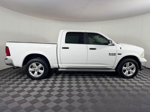 2018 RAM 1500 SLT