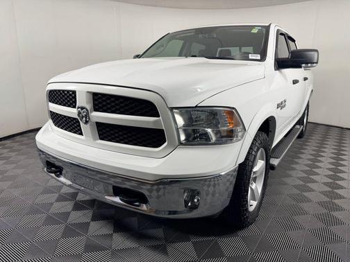 2018 RAM 1500 SLT