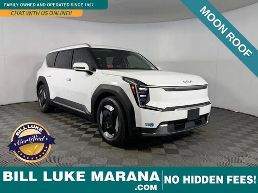 Glacial White Pearl 2025 Kia EV9 Wind