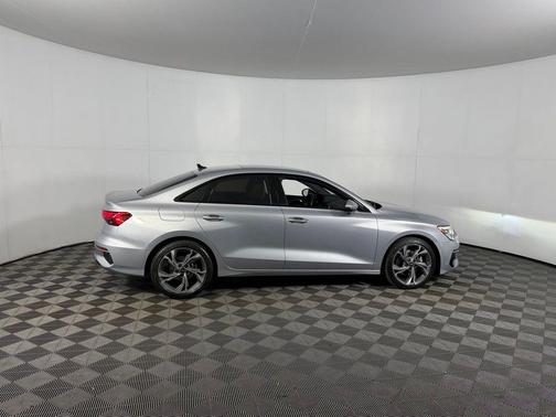 Florett Silver Metallic 2023 Audi A3 Premium