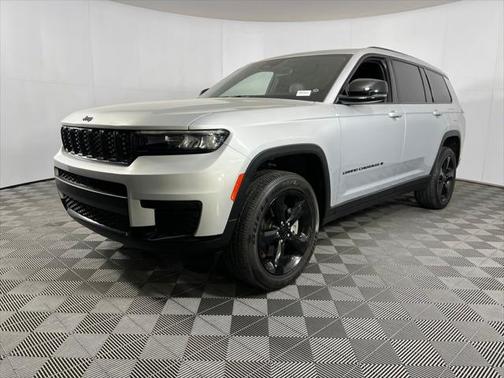 2022 Jeep Grand Cherokee L Altitude