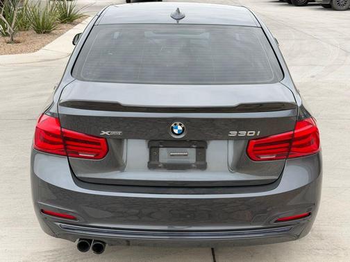 2018 BMW 330 xDrive