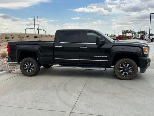 2015 GMC Sierra 2500 Denali