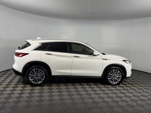 2023 INFINITI QX50 PURE