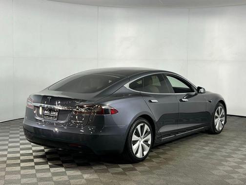2021 Tesla Model S Long Range