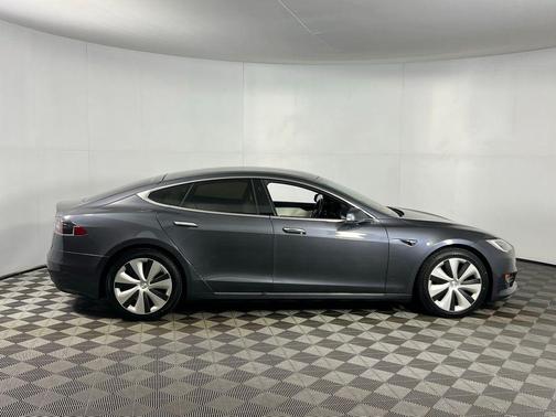 2021 Tesla Model S Long Range