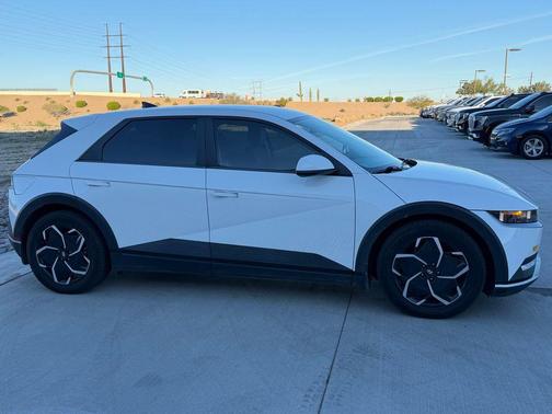 2022 Hyundai IONIQ 5 SE