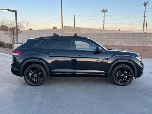 2022 Volkswagen Atlas Cross Sport 2.0T SEL