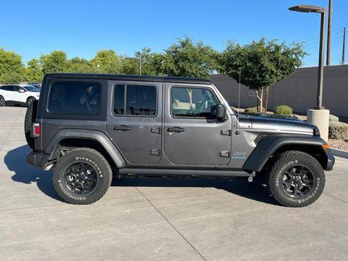 Granite Crystal Metallic Clearcoat 2023 Jeep Wrangler 4xe Willys
