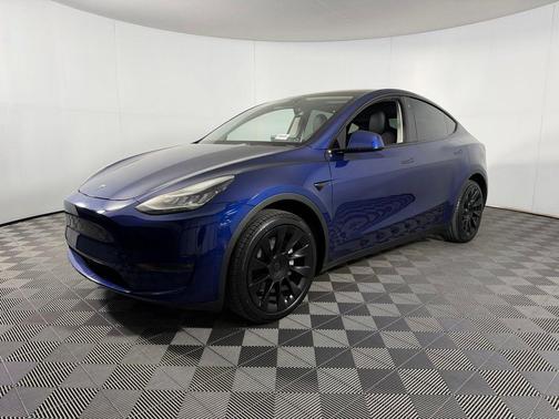 Deep Blue Metallic 2023 Tesla Model Y Long Range Dual Motor All-Wheel Drive