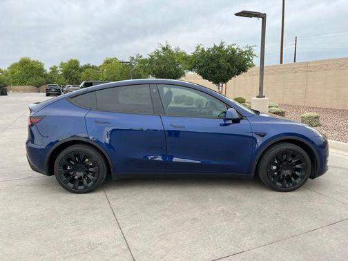 Deep Blue Metallic 2023 Tesla Model Y Long Range Dual Motor All-Wheel Drive