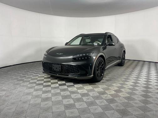 2023 Genesis GV60 Advanced AWD
