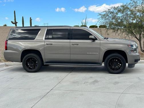 2018 Chevrolet Suburban LT