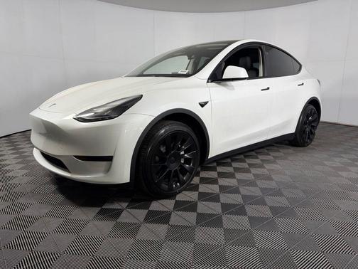 2025 Tesla Model Y Long Range Dual Motor Rear-Wheel Drive